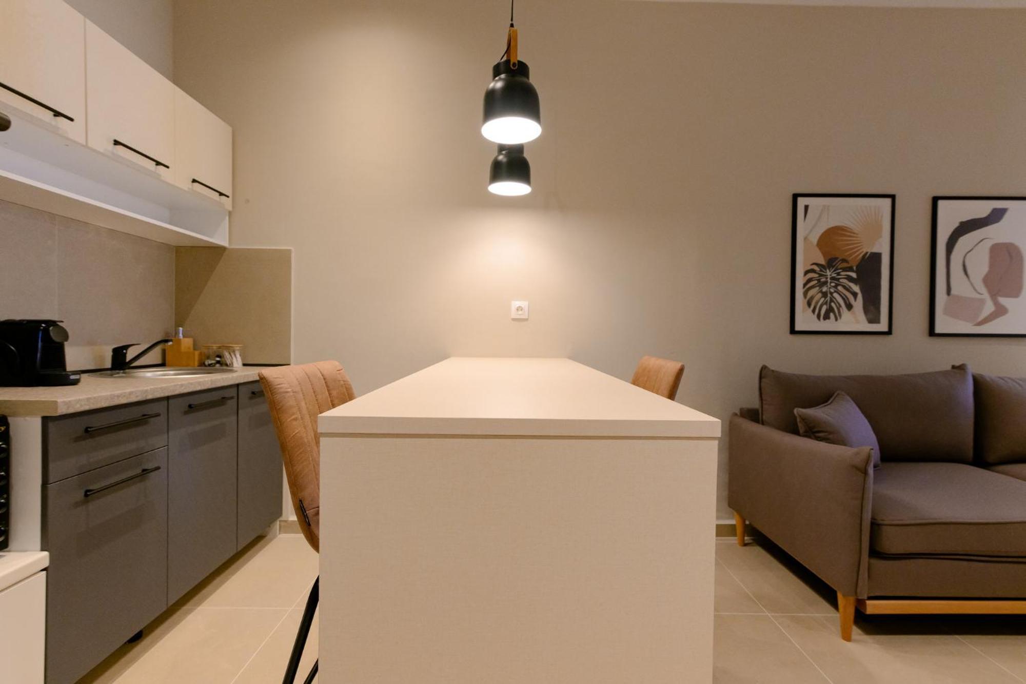 Luxury Central Apartment 6,1 Larissa Bagian luar foto