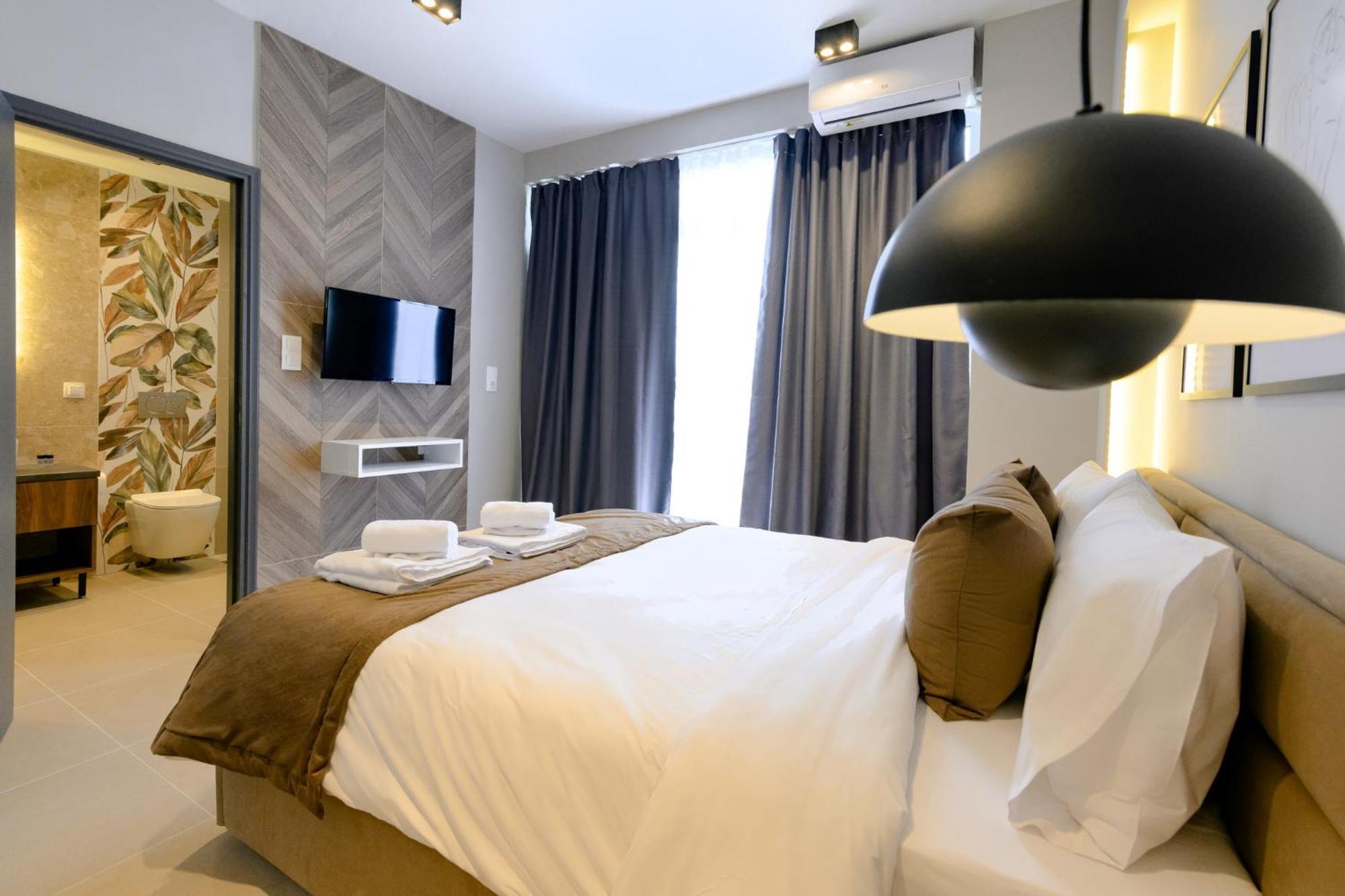 Luxury Central Apartment 6,1 Larissa Bagian luar foto